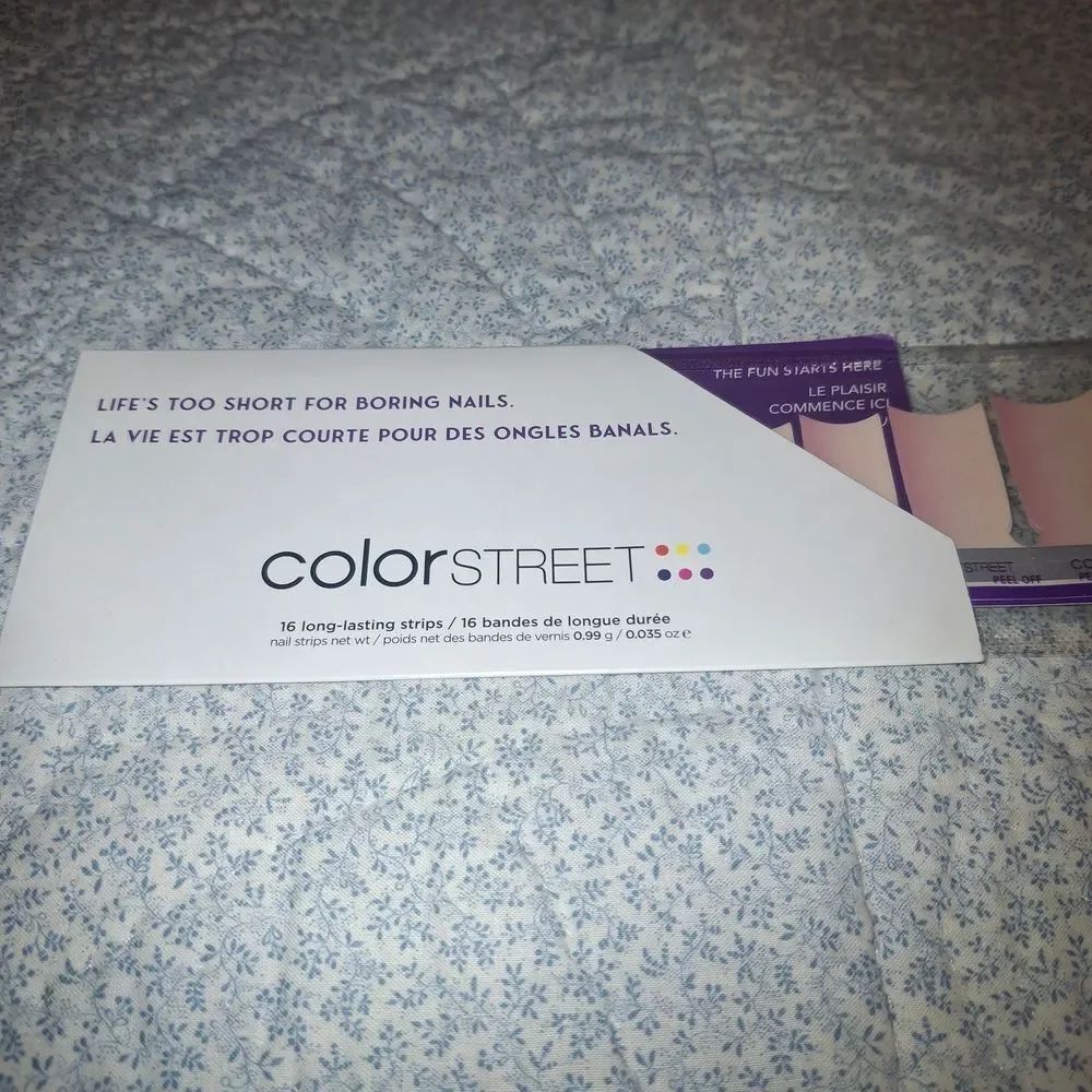 Color Street Nail Strips - Delicate Desire